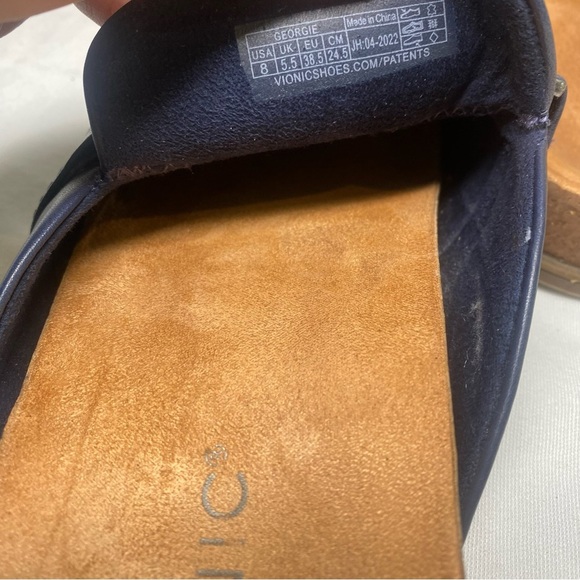 Vionic Georgie Comfort Slip-On Orthotic Chain Detail Leather Mule Navy Blue 8 - Picture 6 of 9